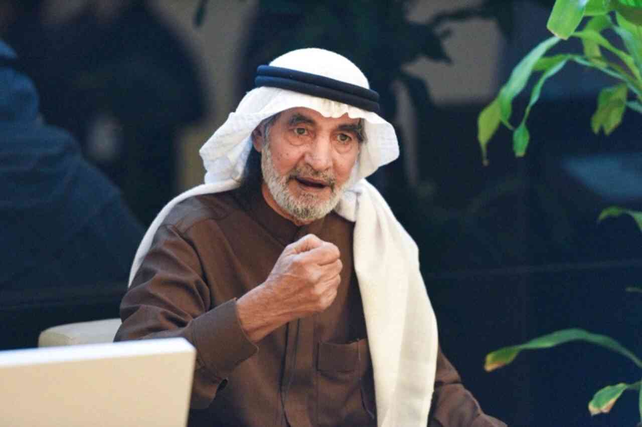وفاة  المفكر والمخرج السعودي علي الهويريني