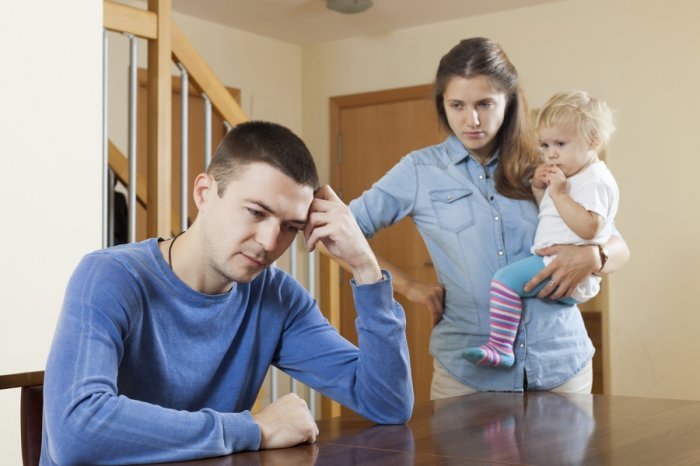 دراسة جديدة: الآباء يصابون باكتئاب الحمل مثل النساء